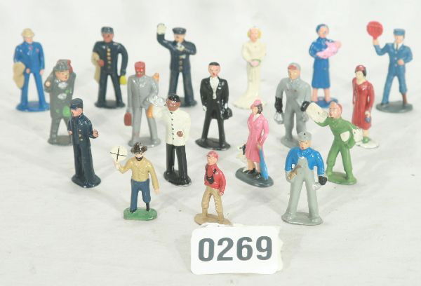 NETTE - Complete Set BARCLAY Miniature Figures: For train guys, these are perfect S Gauge size! 19 figures, (Sign holder w/peg leg is not Barclay), nice including the tough Hobo & Woman w/baby, all clean C9