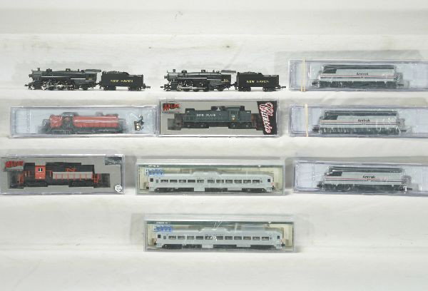 NETTE - 9 Pc. N Gauge Amtrak & NH Lot:: 2 Model Power USRA NH 4-6-2 Locos; Atlas LI RS-1; Atlas NH GP9; LifeLike Proto N NH RS-2; 2 KATO RDC1 NH Rail Cars; 3 Lifelike F40P Amtrak diesels, obs C9+