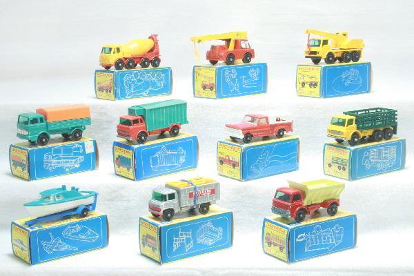 10 Boxed Matchbox Vehicles: Near Mint models 21, 4, 44, 70, 6, 9 with teal blue boat, 42, 11, 63 & 1, all Black Plastic Wheelss, obs clean. For Bigger and Better photos or information about consigning in our future events go to 