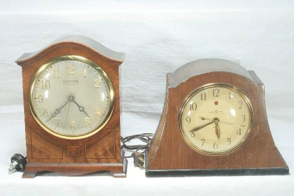 2 Wood Case Art Deco Clocks: 1933 Ingraham Model C-246, 9 1/2 X 7", nice inlay on front, age crack on top veneer. 1936 General Electric wood strike clock model 6B-12, clean face, case shows some scratching. Clocks, Radios and oth
