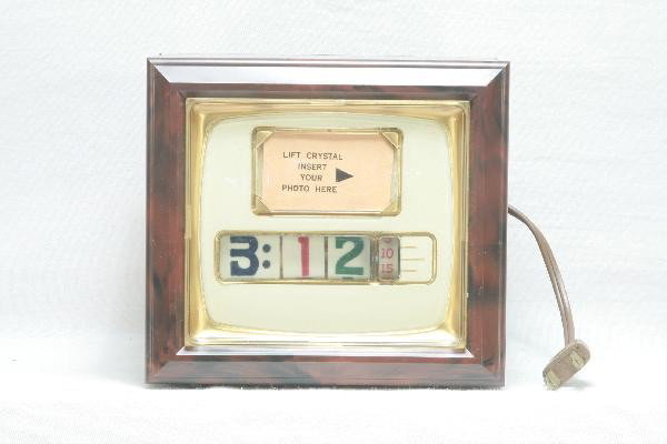 1963 Pennwood Numichron Clock: Like New TV Lamp clock Model 700, 5 X 5 1/2", original box with insert Clocks, Radios and other electrical devices are being sold as untested, as-is. If you would like an item tested, assuming, if ele