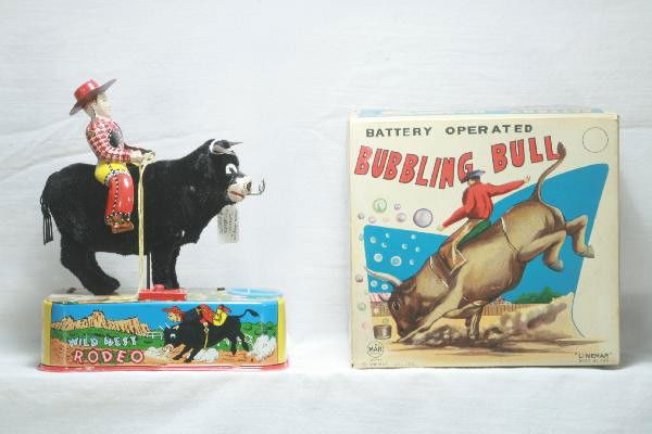 Unusual Boxed Marx Bubbling Bull Battery Toy: Shows light playwear, working with original plastic tray, empty bubble bottle, clean & bright, clean battery box, original box with instruction. For Bigger and Better photos or information about consi