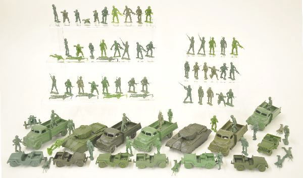 Large Assortment Lionel/Payton Military Pieces: Many of these came in scarce uncataloged sets like the 240 steam set by Sears, assorted color tones including moss green 1 truck has a broken tire, all others appear intact, but sold AS-IS