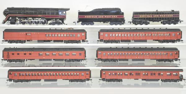 9 Pc. Bachmann HO Ga. N&W Passenger Set: "J" Locomotive & tender with auxiliary tender; 6 scale passenger cars with interiors & lighting, shows Light Playwear.