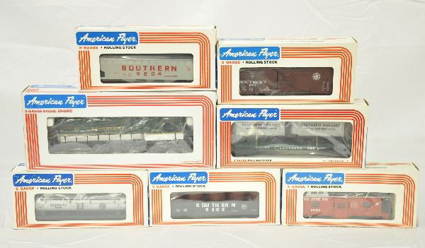 7 Pc. Lionel/American Flyer S-gauge Train Set: 4-8458 GP-9 Southern Diesel; 4-9704 Southern boxcar; 44-9105 Southern triple dome tank car; 4-9004 Southern flat car; 4-9303 Southern gondola with canisters; 4-9204 Southern hopper; 4-9403 Southern il