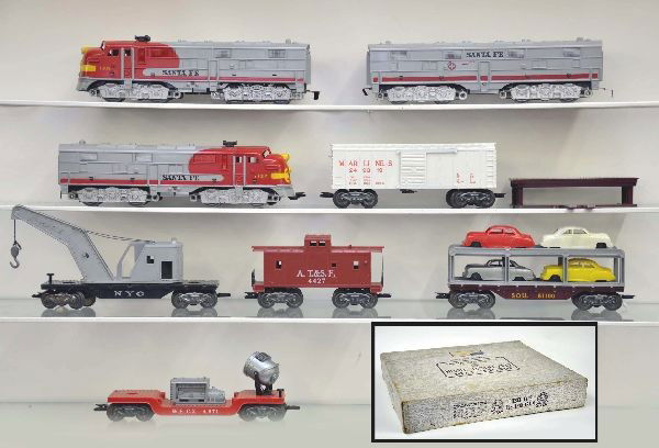 Marx Boxed Triple Diesel Set 45866: 1095 Santa Fe F9 ABA diesels, light gray shells, 4571 searchlight car, Marlines operating boxcar, with platform, NYC crane intact, SOU auto loader, 4427 Santa Fe caboose, track and transformer with in
