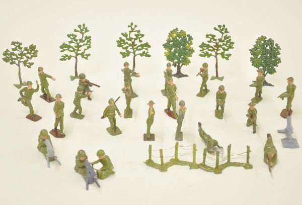 31 pc Johillco US Army Figures: Nice clean assortment including: barbed wire cutter, fence, machine gunner with feeder, and 6 trees. Trees show some flaking. Otherwise, like new C-8-9
