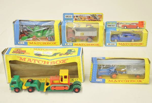 5 Boxed Matchbox King Size Vehicles: K17 low loader with dozer, ob missing insert; K11 tractor and farm trailer; K22 Dodge Charger; K4 Leyland tipper truck; K9 combine; Otherwise original boxes show some wear. Vehicles should clean to li
