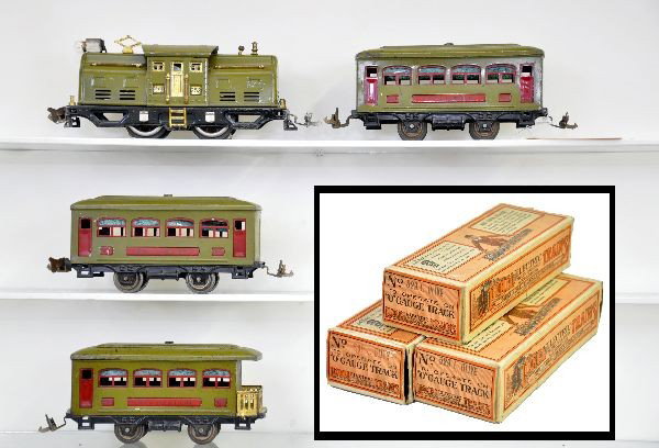 Lionel Passenger Set: 252 locomotive, some fatigue to wheels, one roller repaired; 2 #529 Pullmans; 530 observation. One Pullman and loco show light to moderate playwear C7. Otherwise cars show moderate playwear, C6- Cars 