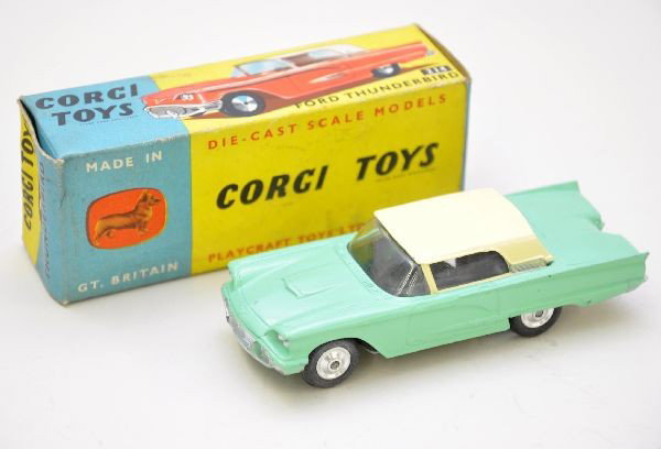 Boxed Corgi 214 Ford Thunderbird: Nice "square bird" style, tougher with cream roof, clean, showing very light wear. Original box shows some wear. C8