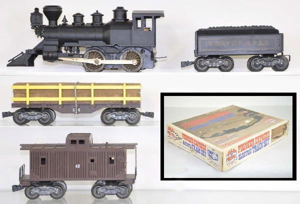 Boxed Marx/Sears Pioneer Express Set: 15630, 0-4-0 General loco, First Division tender, bright lettering, 56 railed flat with lumber, 45 caboose, all knuckle couplers. Track with siding and transformer. Crisp four color set box with inser