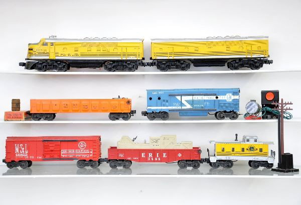 Lionel Set No. 2291W: Includes 2379 Rio Grande F3 AB diesels, light battery damage on frame, nose decal is 80%; 6464-525 M&StL boxcar, Type 2b; 3530 operating generator car, long stripe blue tank version, one loose coupler