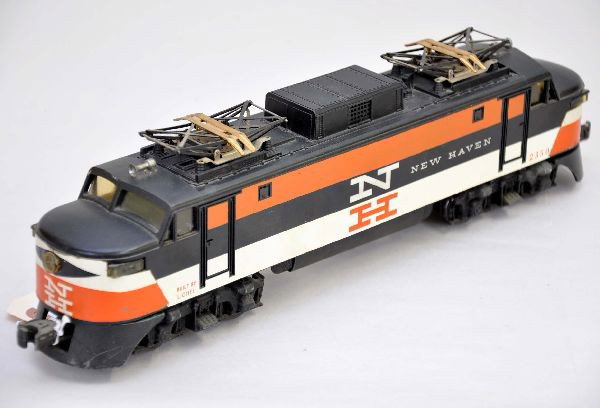 Lionel 2350 New Haven EP5 Electric: Original nose decals show minor wear, battery box shows light corrosion on contact point, otherwise clean and shows light to moderate playwear, C7