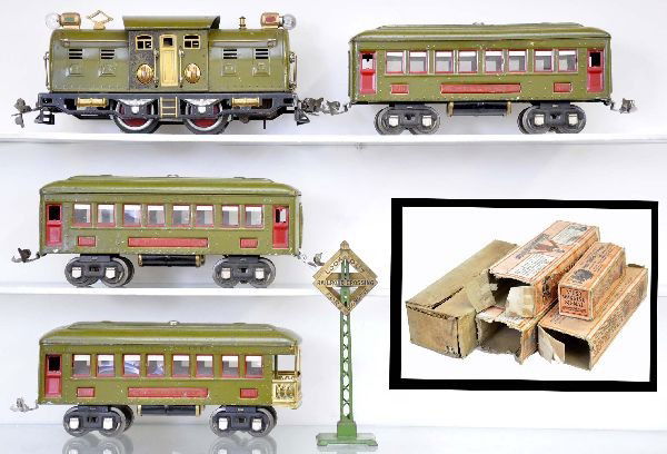 Boxed Lionel Passenger Set: Set 266. 254E electric loco, pendulum reverse, some paint disturbance one side; 2 #610 Pullmans; 612 observation, boxed 068 sign. All trains have red trim and original boxes with set box bottom only.