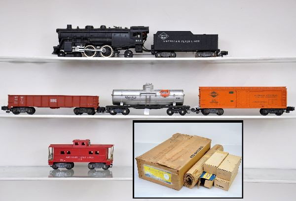 Boxed American Flyer Freight Set: S-Gauge. Steam, label is unreadable (BIN-1260). Includes 302 Reading Atlantic Loco; 625G Gulf tank car; 641 Frisco gondola; 623 IC reefer; 638 caboose with light rust spots on frame. Original boxes, s