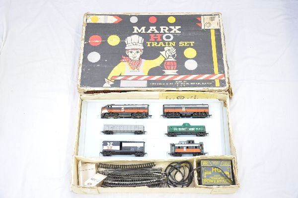 Boxed Marx HO Allstate Set 74642: Includes NH F3 AB Diesels, cowl has paint chip; SP gondola; Sinclair tank; NH boxcar; NH Caboose, track & transformer, set box with insert, trains show light to moderate playwear, otherwise c7