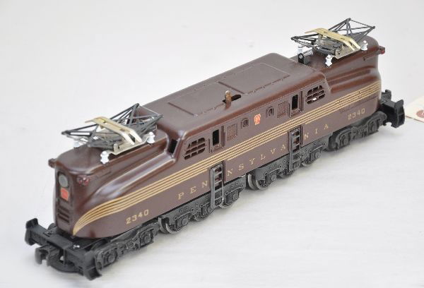 Nicely Restored Lionel 2340 GG1: Beautifully painted and striped but restorer used a single motor GG as a base.