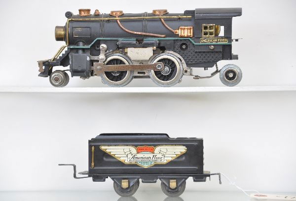 Nice American Flyer 3189 Steam Loco: Pre-War, O-Gauge. Die cast, re-wheeled, scarce 4 wheel tender with wing decals. Shows light to moderate playwear, C7