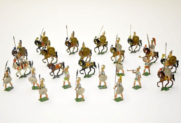 Large Group of Heyde Roman Soldiers: Nice assortment. Includes mounted and foot soldiers, 9 shields are replacements, 2 mounted soldiers are missing feet. Otherwise, shows moderate playwear, C6