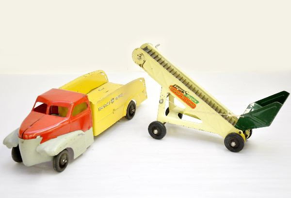 2 Buddy L Trucks: Both are painted pressed steel and includes a 17" streamlined baggage truck with wooden wheels and a 16" portable scoop-n-load decals are 90%. Both are clean and shiny and show light to moderate playw