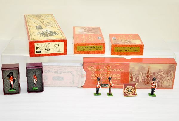 Assorted Modern Britains English Soldiers: 43117C Coldstream Guards, 5991 Scots Guards Color Party, 5993 Scotts Guards Duke of Connaught, Quartermaster Sergeant, Scotts Guards Sgt. Major,5992 Scotts Guards 3 pc. Band Set, 40192 Fort Henry Guar