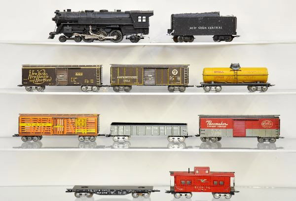 Marx Hudson Scale Set: 333 cast Hudson loco, no smoke version, cast tender, 3 different boxcars, NKP flat, gondola, tank car, stock car, caboose. Mixed plastic and metal couplers. All show light playwear, C7+