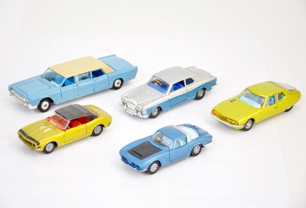 5-1960s Vintage Corgi Vehicles: Includes Lincoln Limousine, clean battery box; Rolls silver shadow; ISO Griffo with speedwheels; Camaro SS; Citroen SM, all show light to moderate playwear, C7-8