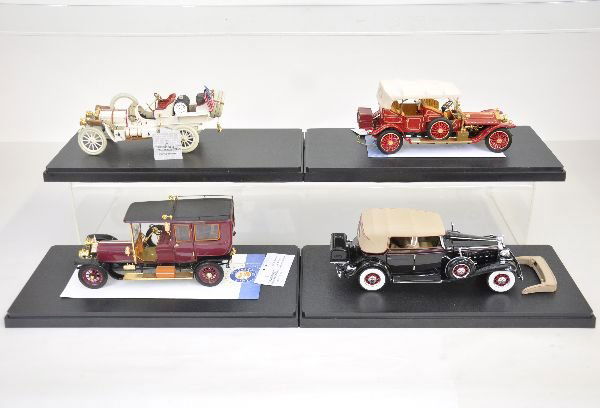 Three 1:18 Scale Automobiles: Highly detailed diecast models, including Sun Star 1938 Housch, wind shield is loose; GMC 1931 Mercedes SSK; Minichamps 1930 Bentley 4 1/2 Liter 24H Le Mans, otherwise all like new with AMT plastic di