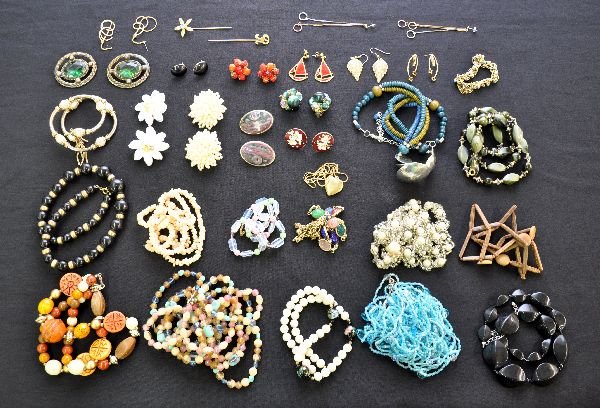 Large Vintage Costume Jewelry Lot: Includes 12 pr earrings; 2 bracelets; pr shoe lace pins; 1 gold colored chain with heart locket & 13 necklaces, all pretty and ready to wear. Examine photos closely or call for more details 203 730-14