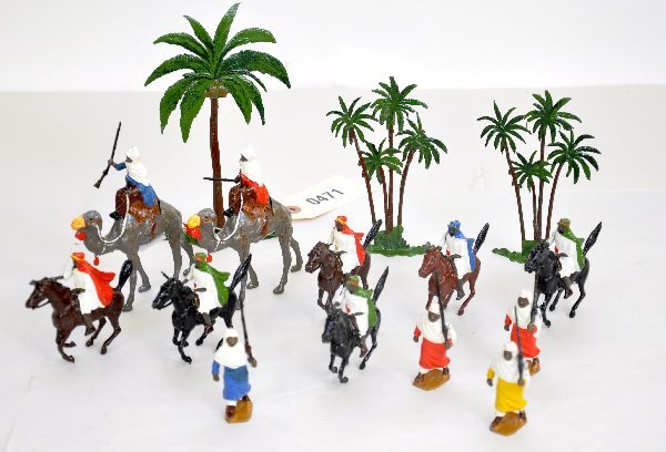 Super Britains Arabs Of The Desert: 15 Piece set with all pieces original paint, clean & shiny. All show light playwear, C8+