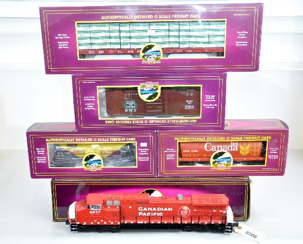 5Pc MTH CP Diesel Freight Set: 20-2269-1 GE Dash 9 diesel with dual motors & ProtoSounds 2; 20-98220 I beam flat car; 93175 hi cube boxcar; 97418 cylinder hopper; 26208 funnel flow tank car. All are unrun with boxes, C9