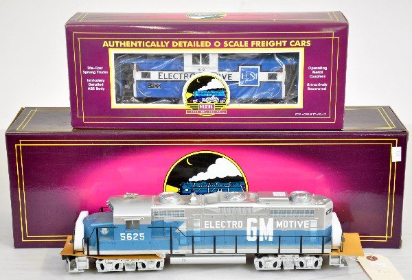 MTH 2142LP GP-20 Demonstrator & Caboose: Diesel has dual motors & ProtoSounds 1; 20-91006 extended vision caboose. All are like new with boxes, C9