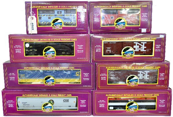 8 MTH CSX & NH Freight Cars: 20-93015 boxcar; 9412 reefer; 98213 coil car; 91021 caboose; 97407 hopper; 93096 mail boxcar; 97470 cylindrical hopper; 90019F caboose. All are like new with boxes, C9