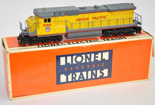 Boxed Lionel 18205 UP Dash-8 40c Diesel: Dual motors with flashing cab light. Lightly run, ob C8