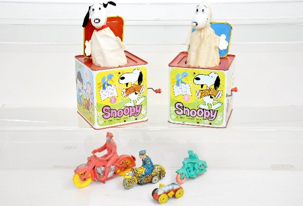 6 Pc Toy Group: Includes 2 Auburn motorcycles; Marx mystery action Kop, mechanism functional, but needs lubrication; Metal car off a platform toy & two variations of the 1966 Mattel Jack-in-the-Box, both functional, 