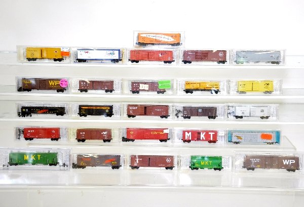 26 Micro Trains N Gauge South West US Freights: Most road names include T&P, MKT & WP. All appear near mint with boxes, C9