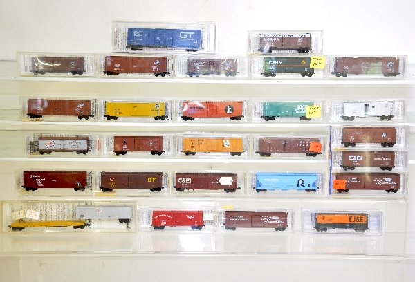 27 Micro Trains N Gauge Mid West US Freights: Road names include GT, GTW, C&NW, RI, C&EI, GM&O & others. All appear near mint with boxes, C9