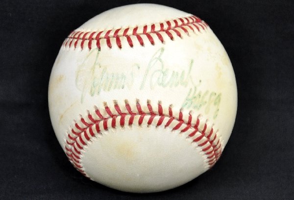Johnny Bench Signed Baseball: Rawlings ball, signed in sweet spot in green marker. Signature readable, but light. Ball is fairly clean. Examine photos or call for more information, (203) 730-1404
