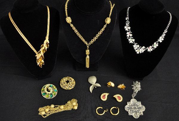Signed Vintage Costume Jewelry Lot: Emmons 2" brass & green glass broach; Emmons pear pin; Emmons 16" enamel & rhinestone daisy necklace; Monet 54" gold bead necklace; Emmons 24" gold double strand necklace with tassel; Coro (Cohen & Ro