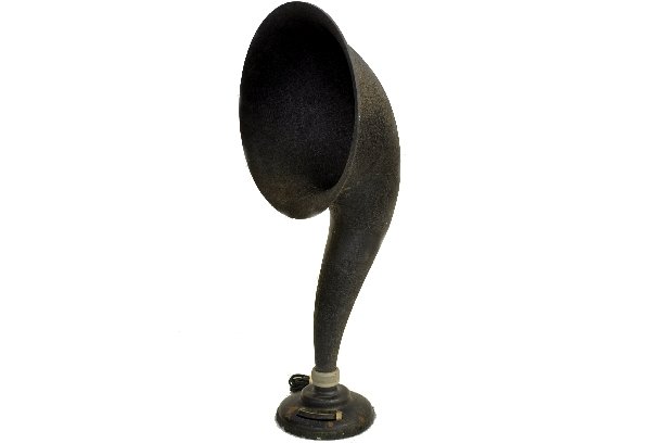 Vintage RCA Radio Loud Speaker: 25" tall with iron base. Cone is pressed leather, model UZ-1325. Shows signs of use & age with a few rust spots on base. Examine photos or call for more information, (203) 730-1404.