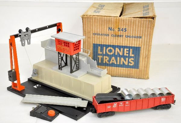Boxed Lionel 345 Culvert Unloader: Clean & complete with 6362 gondola & 90C controller. It shows light playwear with box & 2 inserts, C7-7+