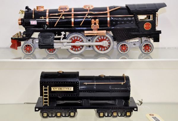 MTH 10-1060 Lionel 400E Steam Loco: Standard Gauge. Nice reproduction of Lionel's 1930s top of the line steamer, but done in NYC markings with whistle. It shows light run time and appears like new, C8+