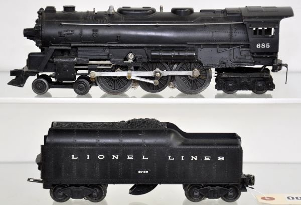 Late Lionel 685 Steam Locomotive: Clean with matte patina. White heatstamped lettering with 2046W tender with the correct white lettered raised side panel. They show light playwear, C7-7+