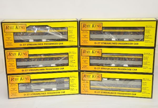 MTH RailKing C&O Passenger Cars: Includes 30-6141 streamline 4-car set, plus 2 #30-6142 coaches. All appear unrun with boxes & 1 shipper, C9. Boxes in this lot may have light to moderate basement smell