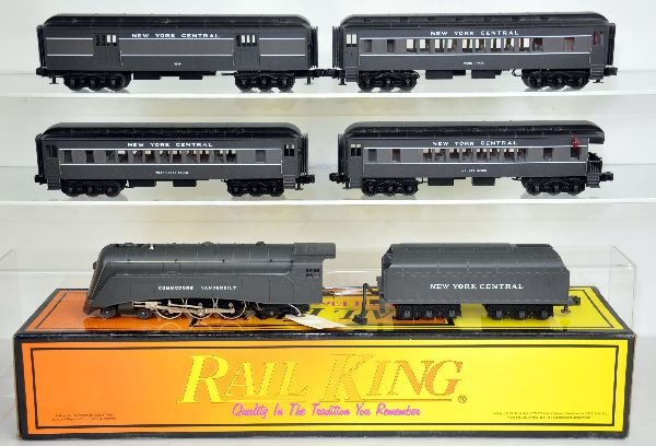 MTH RailKing Commodore Vanderbilt Set: Includes 30-1130-0 NYC Streamline loco & tender with ProtoSmoke, light & whistle with box; 4 Madison heavyweight cars. All show light to moderate run time with C8 bodies
