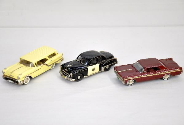 3 Brooklin Oldsmobiles: 1:43 scale. Includes #121 1957 Super 88 Fiesta Wagon; #11 1949 88 Rocket CHP Police Car. #60 1963 Starfire Hardtop. All appear like new, but may be missing minor trim parts, C9