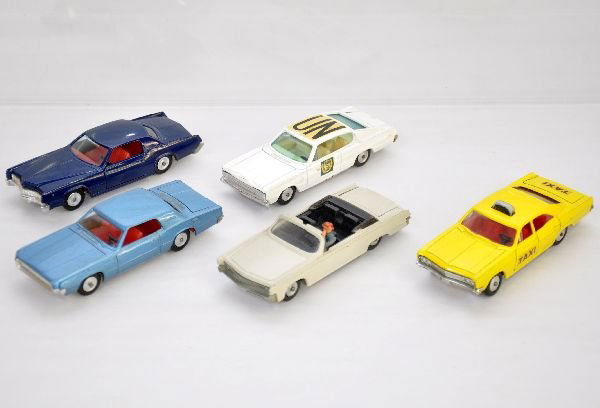 5 Sabra Cragstan 1/43 Vehicles: Israel. Includes 8112 Dodge Charger with United Nations ID; 8118 Ford Thunderbird; 8110 Cadillac Eldorado; 8116 Chevy taxi & 8111 Chrysler Imperial with driver. All show light playwear, C7+-8