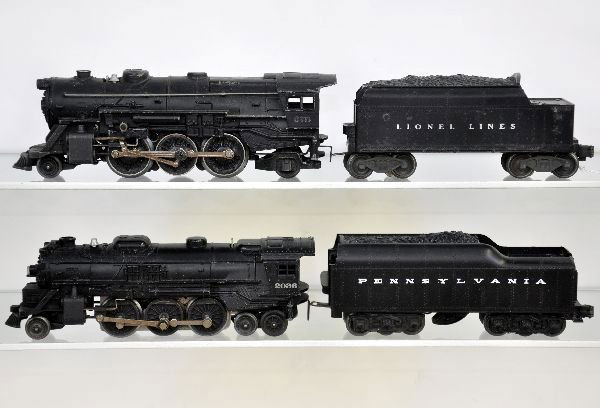 Lionel 675 & 2036 Steam Locomotives: 675 loco, boiler decal 60%; 6466W tender; 2036 loco; 2671W tender with repro shell. Both show moderate playwear, C6