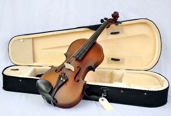 Cecilio Ebony Fitted Solid Wood Viola: CVA-500 Viola made of solid hand-carved spruce top, flamed maple back & sides, inlaid purfling & satin antique finish, S/N 2000041106. Shows minor play wear, and has three minor chips in finish along