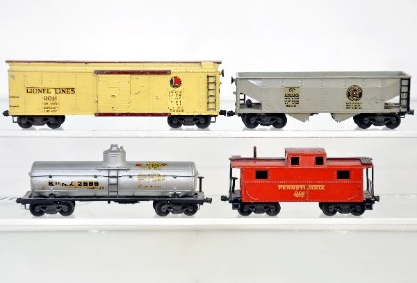 4 Lionel 3-Rail OO Gauge Freight Cars: Desirable early colored cars include 0014 LL boxcar; 0015 Sunoco tank car; 0016 SP hopper, complete, decals 95%; 0017 PRR caboose, missing stack cap. Otherwise decals are about 75% over-all and cars s